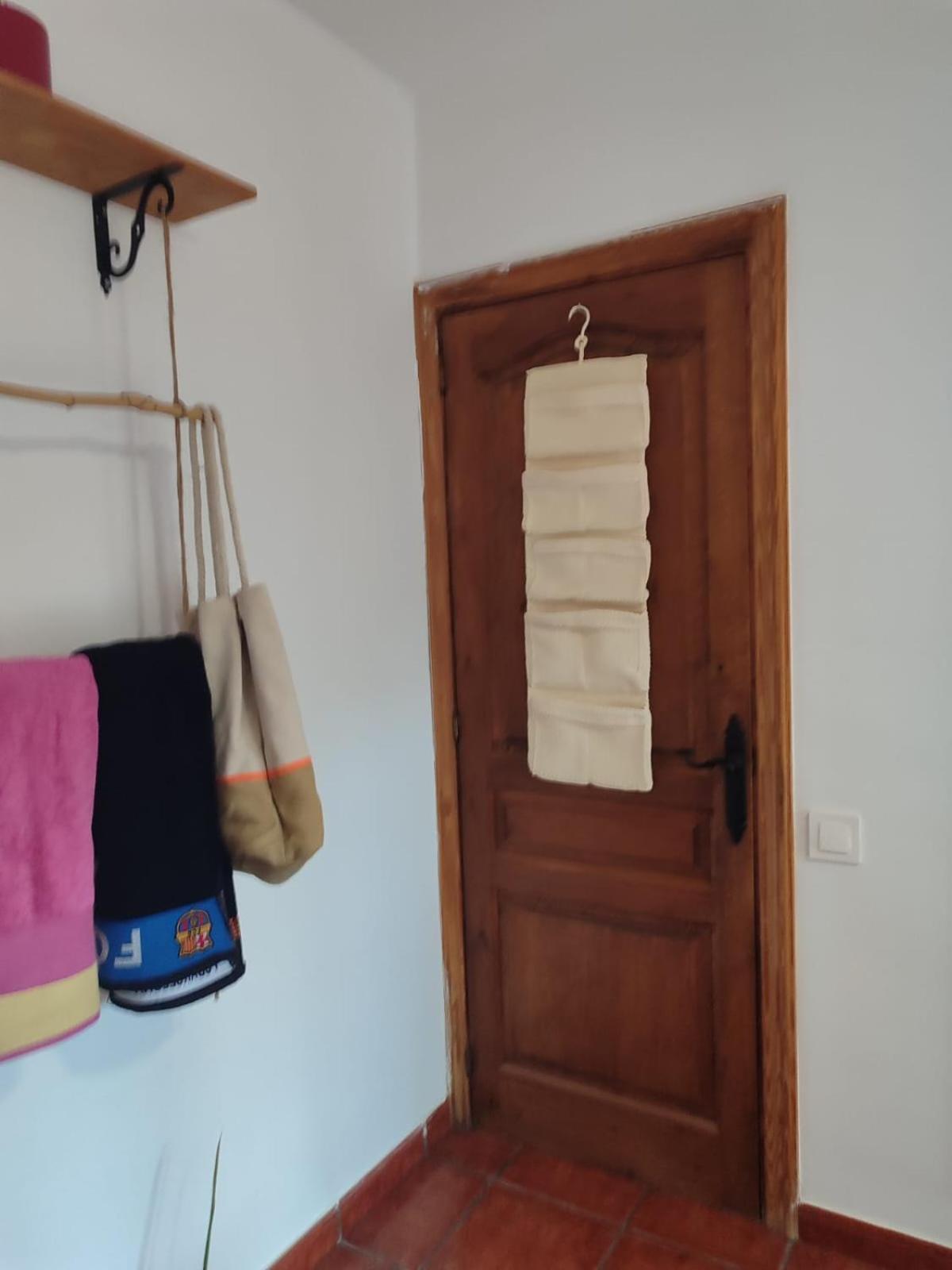 Habitacion Privada En Casa Particular, Montana Olesa de Bonesvalls المظهر الخارجي الصورة